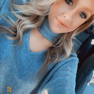 Adorable Turtle Neck Choker Sweater